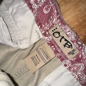 OTB One Tough Brand Casual Cargo Khaki Shorts Y2K Skate Grunge Punk Baggy sz. 34